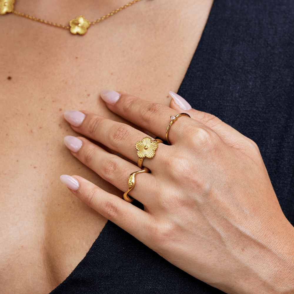 ゴールデン・クローバーリング